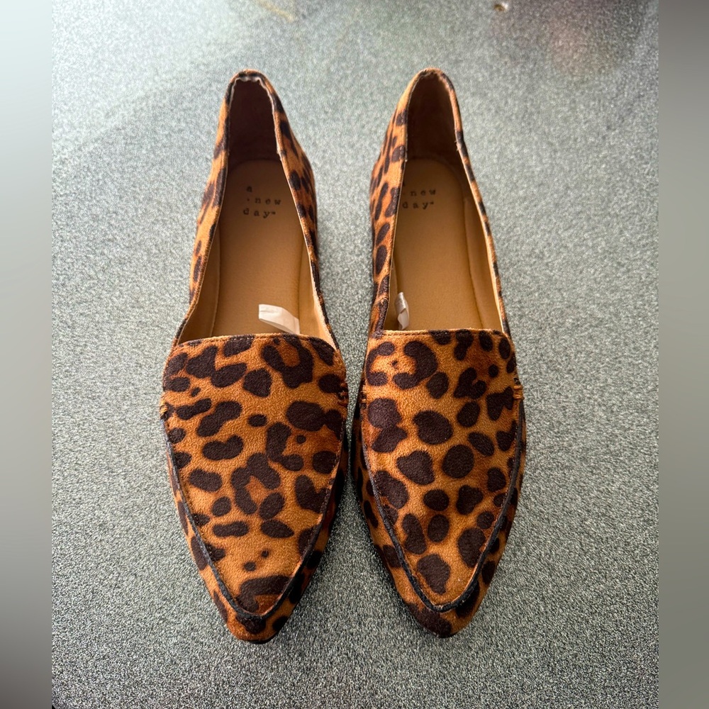 A New Day Women’s Leopard Print Pointed Loafers 8.5